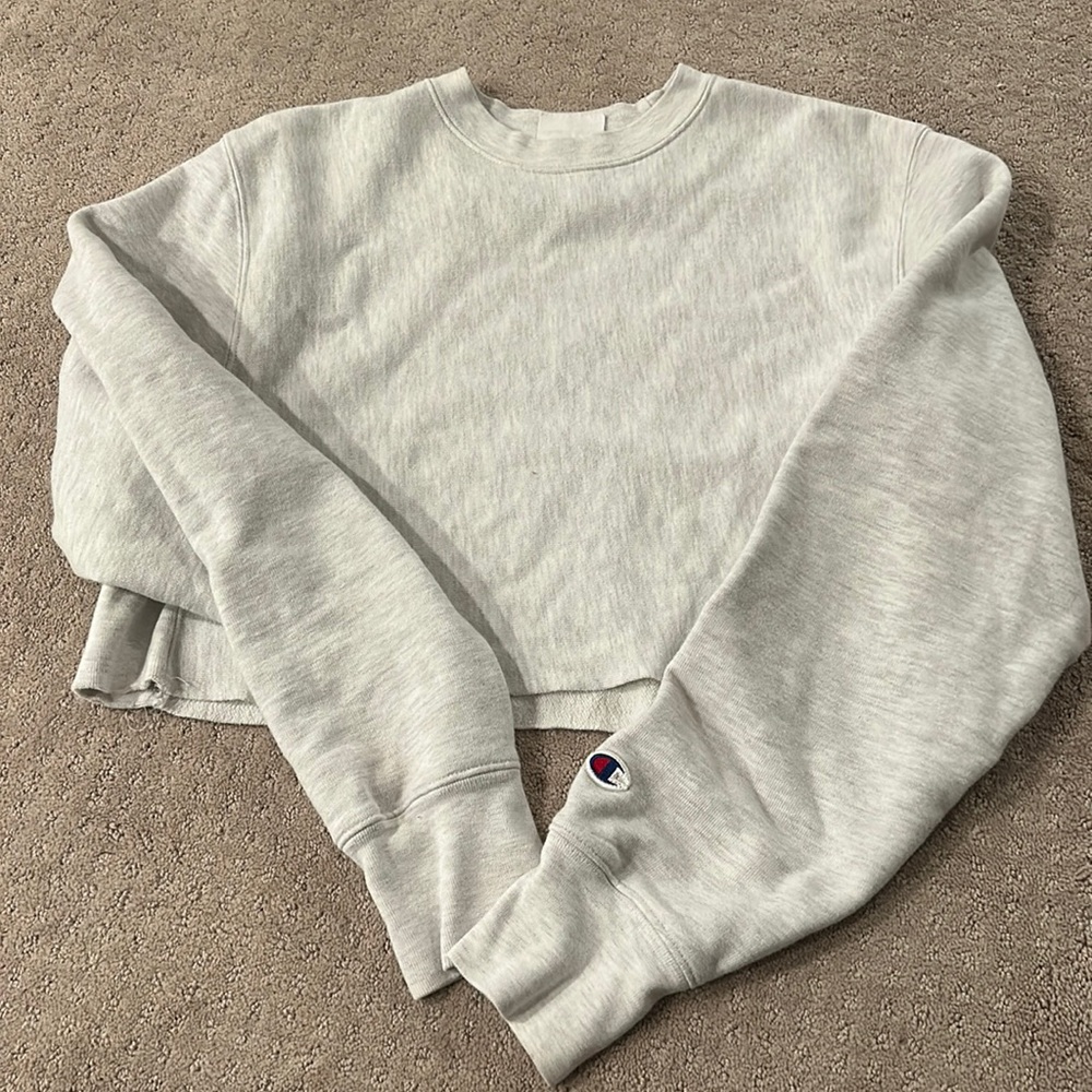 Croppped champion crew. Size small